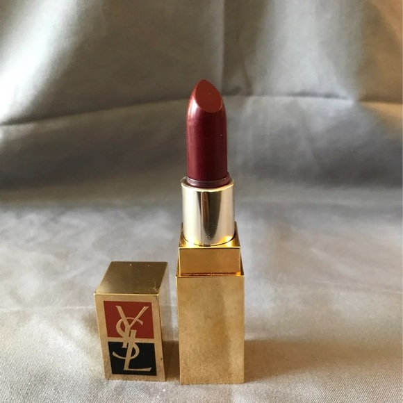 Yves Saint Laurent Rouge Pur Lipstick #47 - Picture 4 of 4